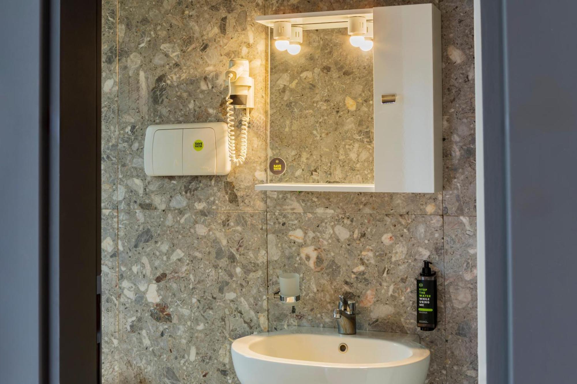 B&B Hotel Bari Rondo Екстериор снимка