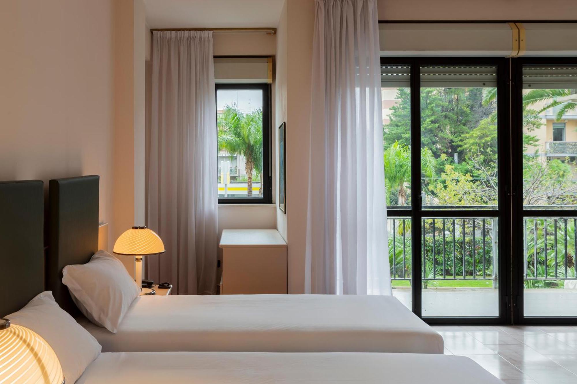 B&B Hotel Bari Rondo Екстериор снимка