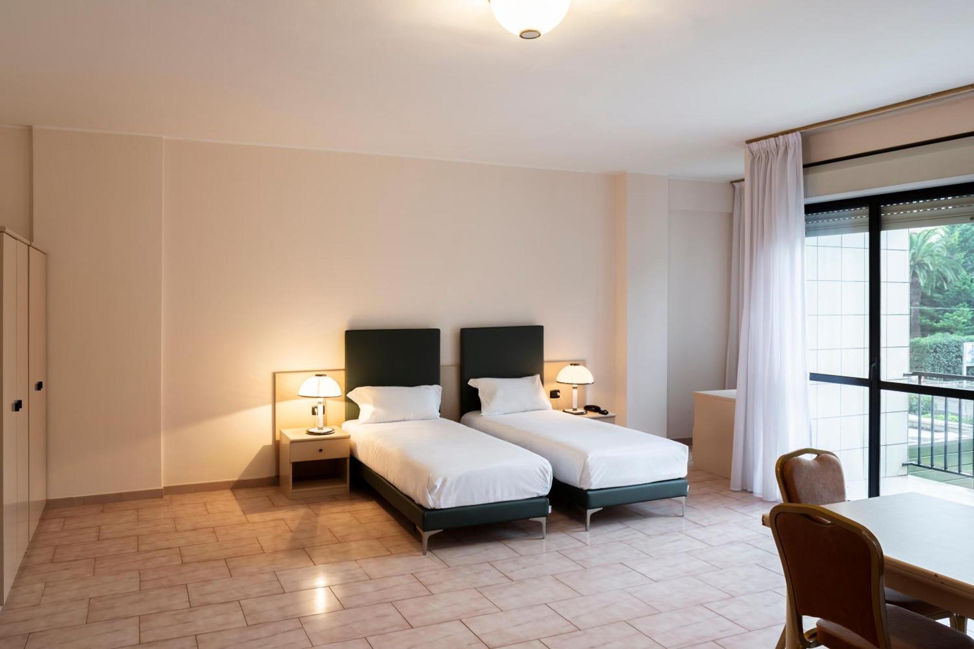 B&B Hotel Bari Rondo Екстериор снимка