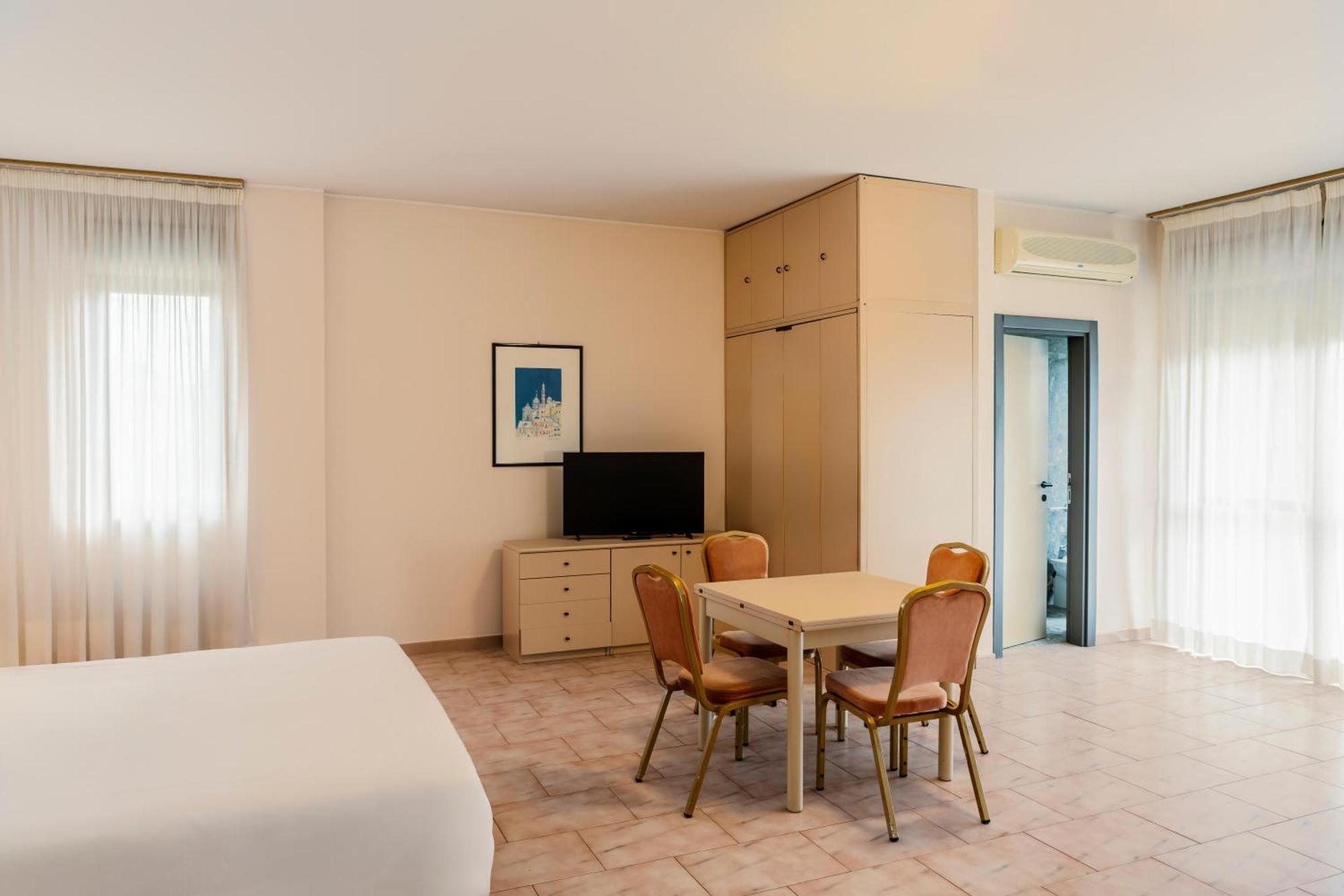 B&B Hotel Bari Rondo Екстериор снимка